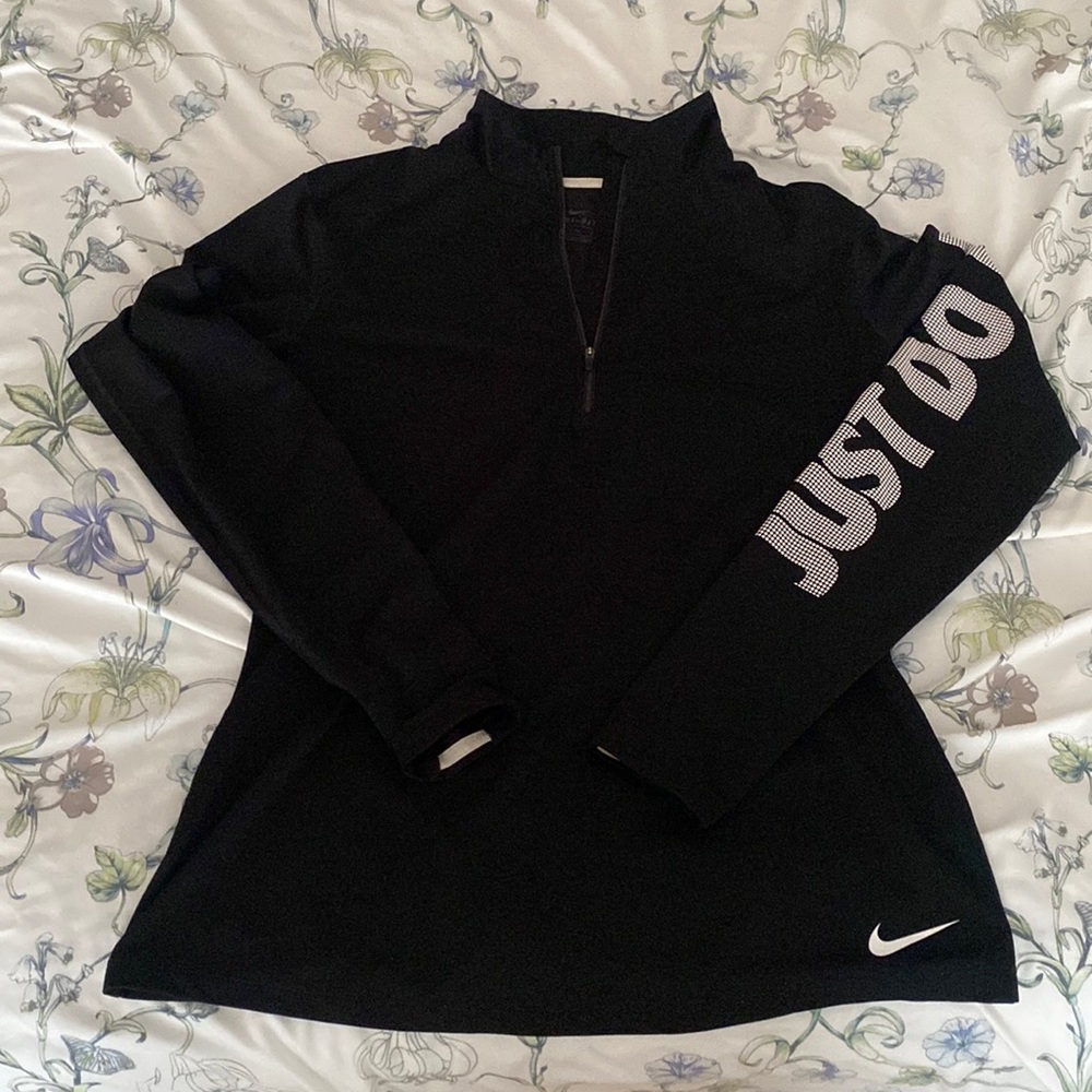 NIKE Dri-fit Ladies Sweatshirt